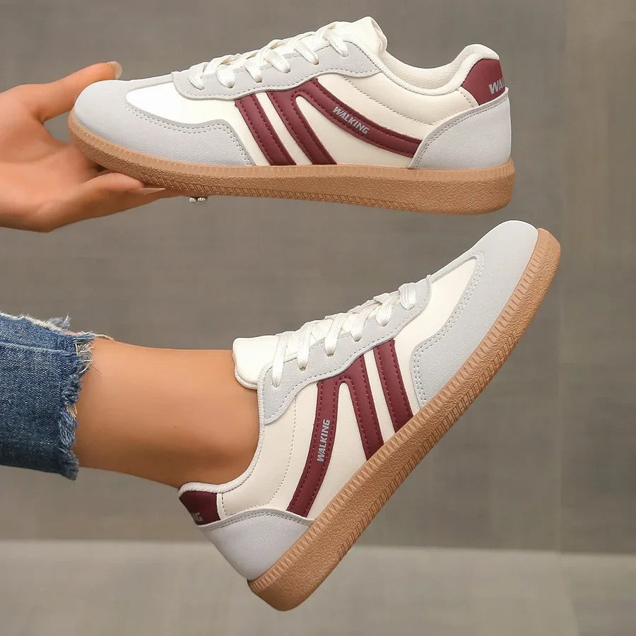 Women's casual leather lace-up trainers – Low flat sole