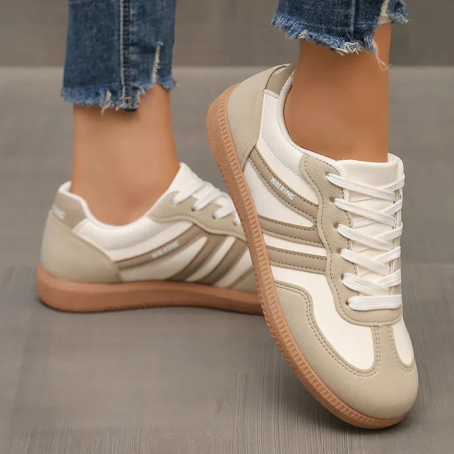 Women's casual leather lace-up trainers – Low flat sole