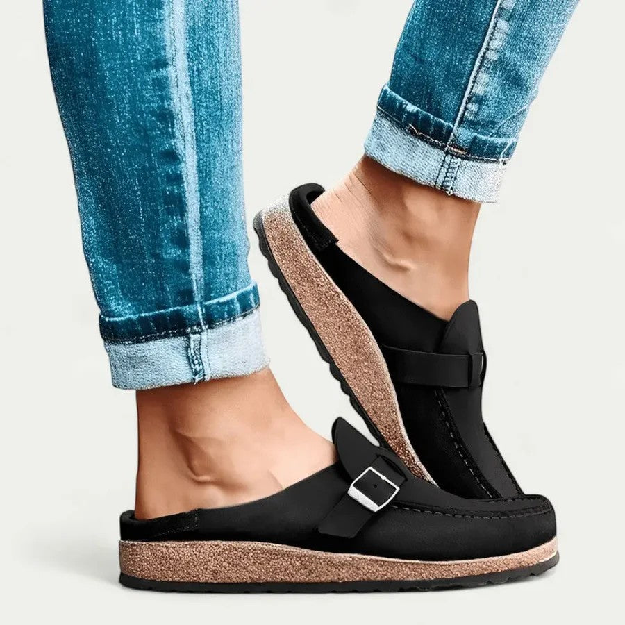 Women's suede flat mules – Buckled slip-on strap