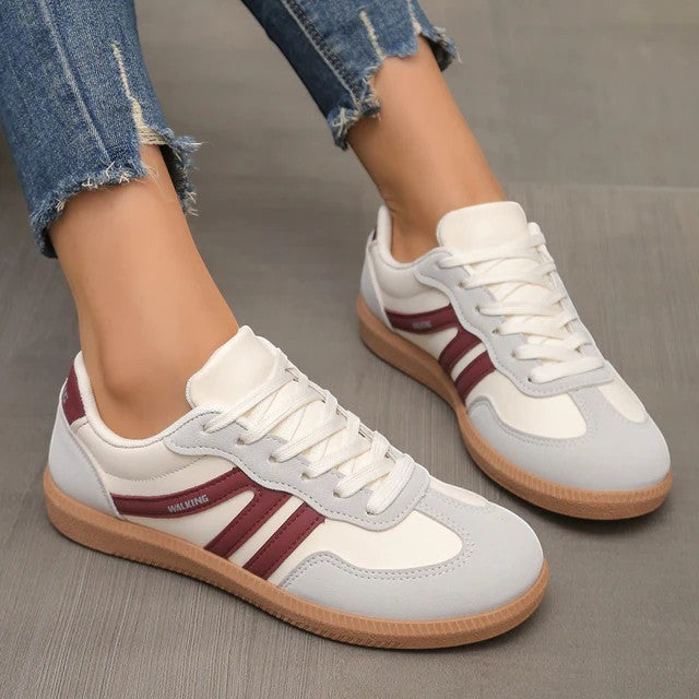 Women's casual leather lace-up trainers – Low flat sole