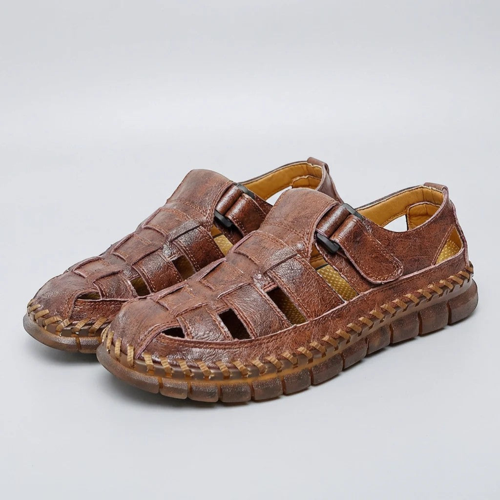Men's cowhide leather sandals – Closed, fitted cut