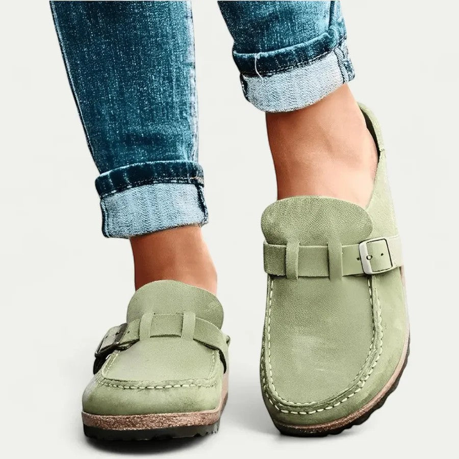 Women's suede flat mules – Buckled slip-on strap