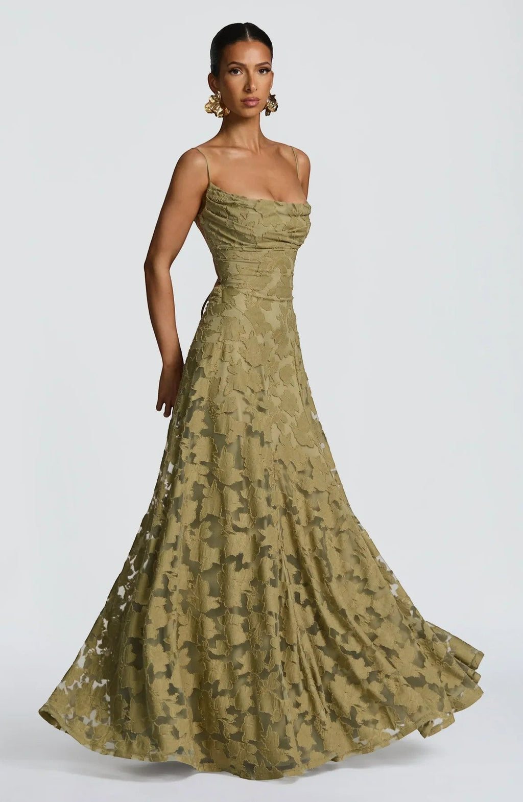 Women’s Lace-Up Backless Maxi Dress – Fitted Bodice | Textured Lace