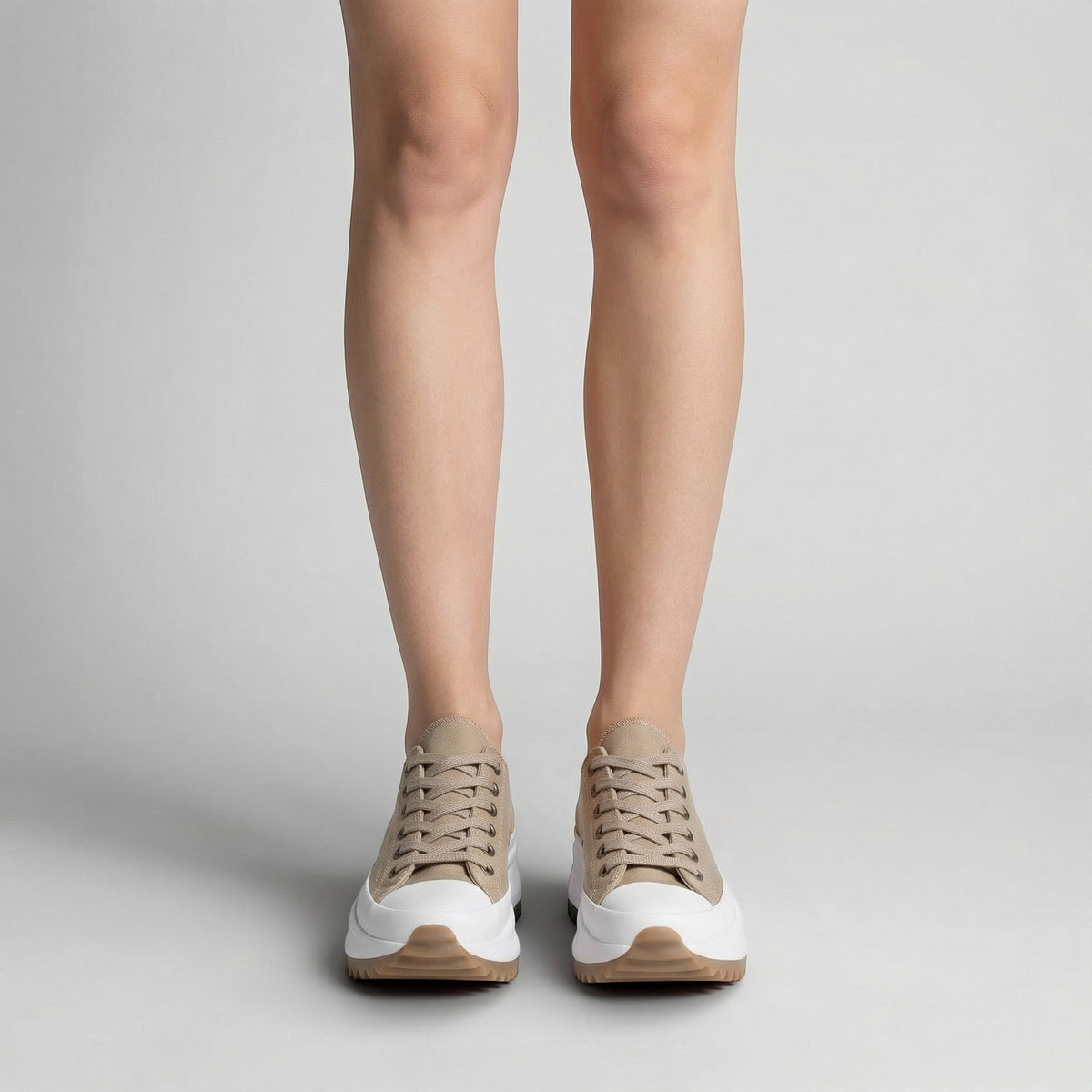 Women's canvas platform sneakers – Cushioned lace-up fit
