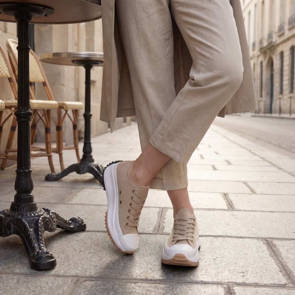 Women's canvas platform sneakers – Cushioned lace-up fit