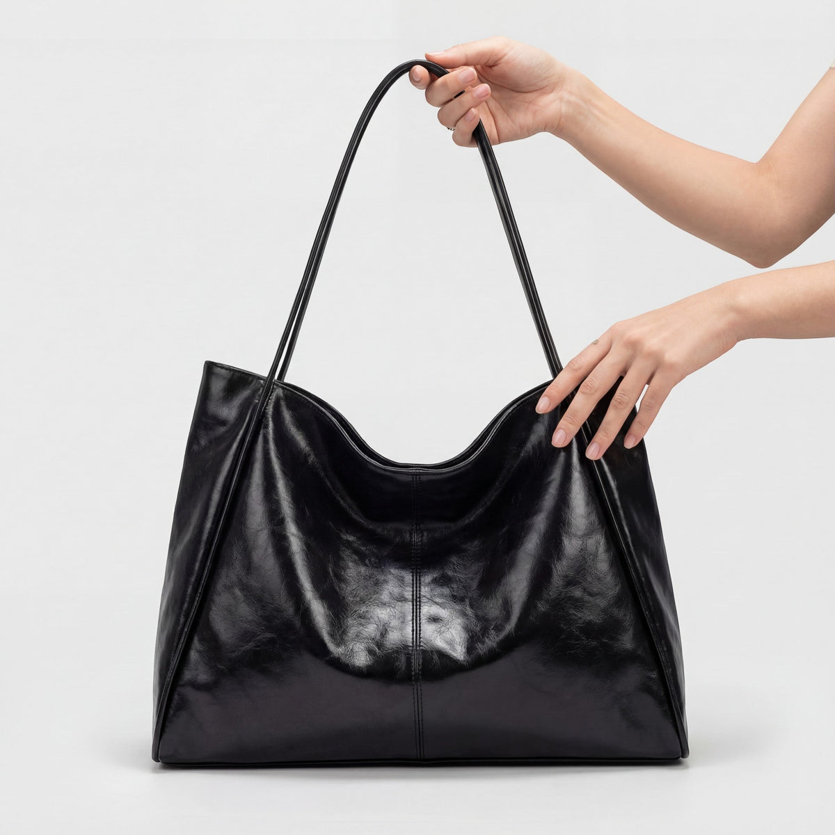 Calder Mayne | Women's Vintage Leather Tote Bag