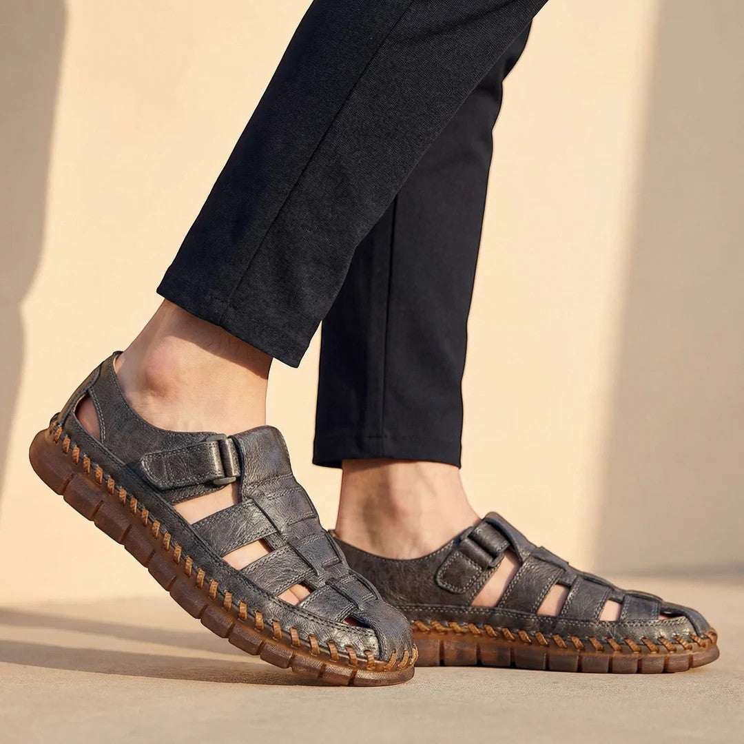 Men's cowhide leather sandals – Closed, fitted cut