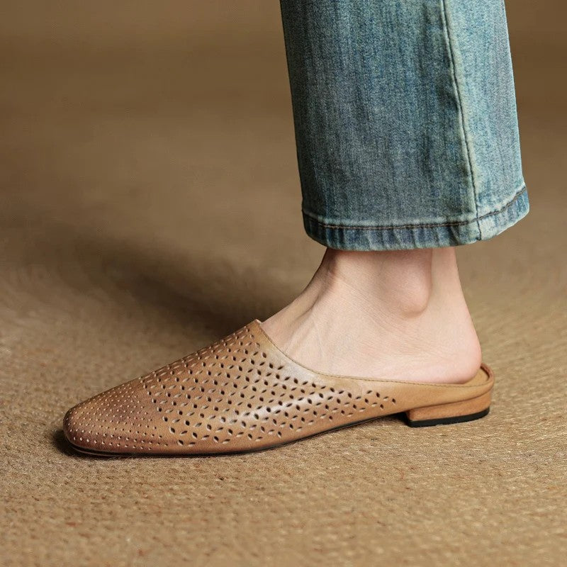 Women's Leather Mules – Closed Toe Standard Fit