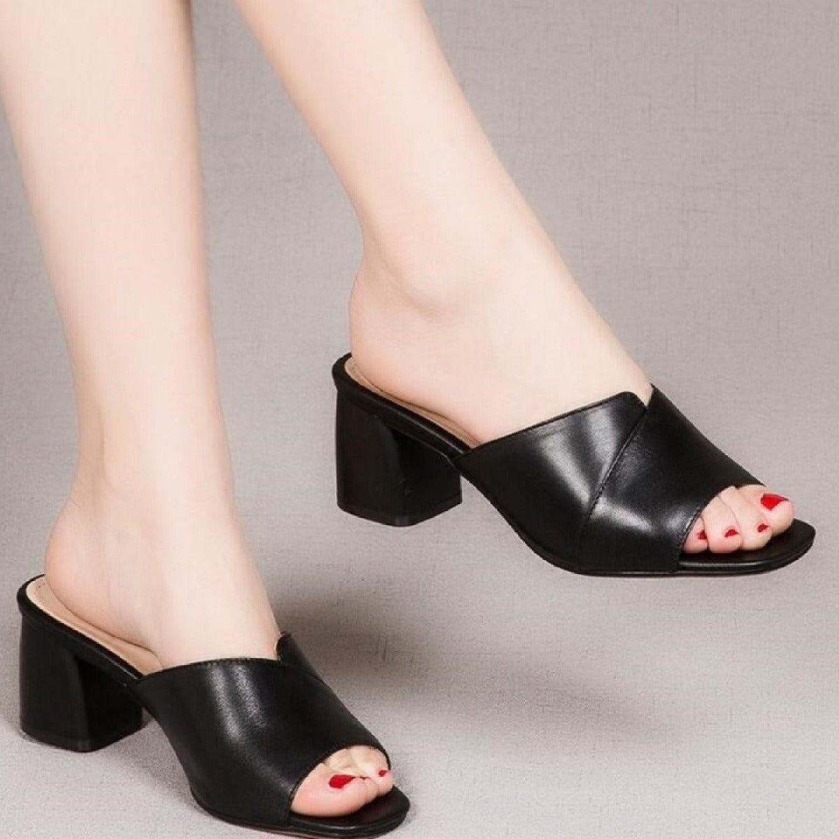 Women's Square Heel Mule Sandals – Elegant Slip-Ons
