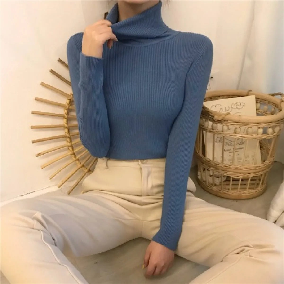 Women's Ribbed Mock-Neck Sweater – Close Fit, Long Sleeves