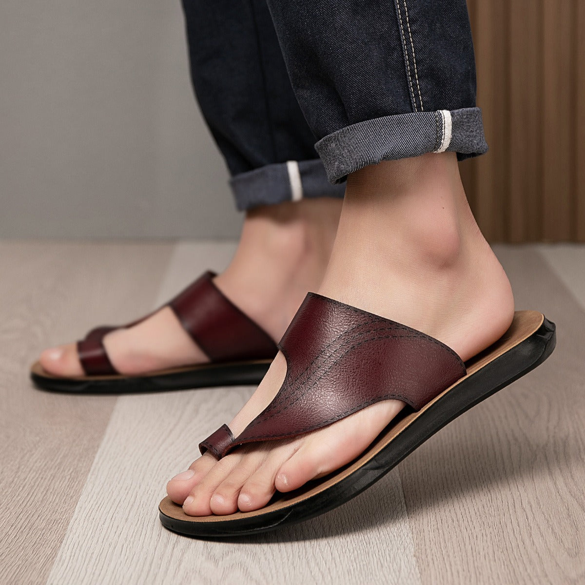 Men's Toe Strap Slipper – Anatomical Sole and Slip-On