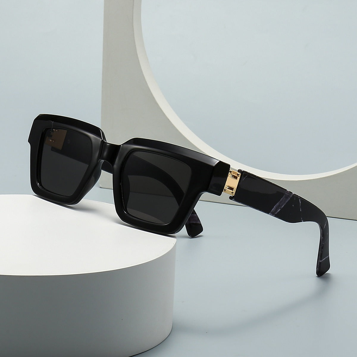 Women's Square-Frame Sunglasses – UV400 Protection