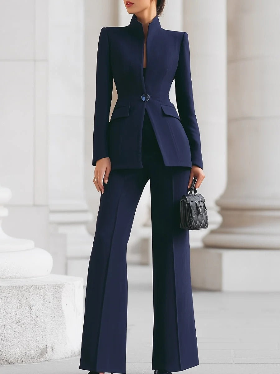 Women's Two-Piece Suit – Long Sleeve Blazer and Tailored Pants