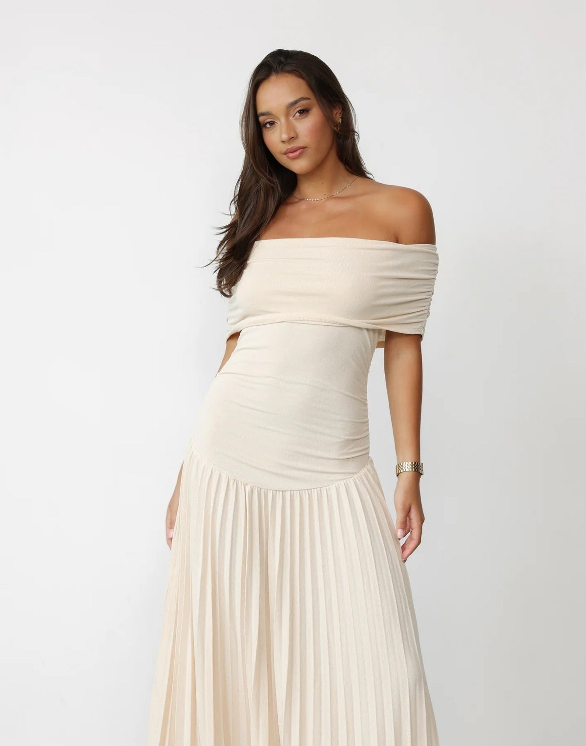 Women's Maxi Dress Off-Shoulder Pleated – Flowing and Versatile Fit