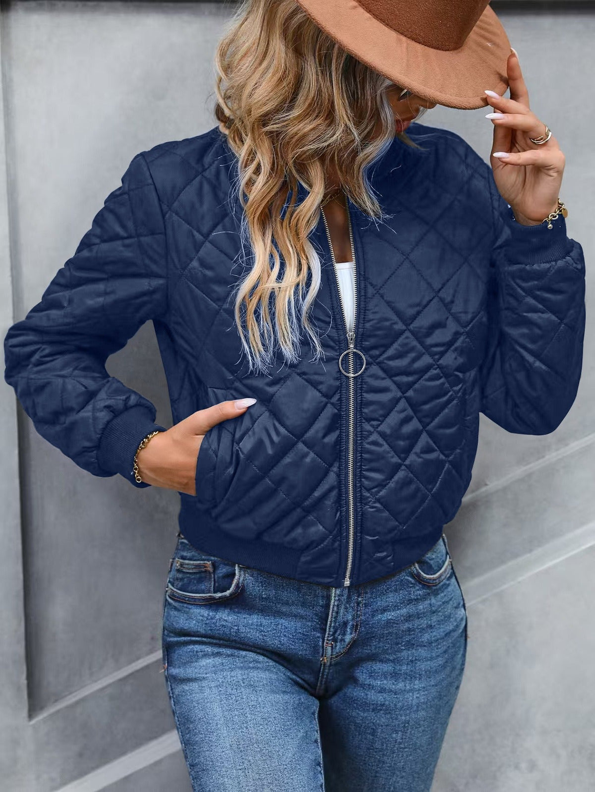 Women's Slim Quilted Jacket – Short Bomber Cut