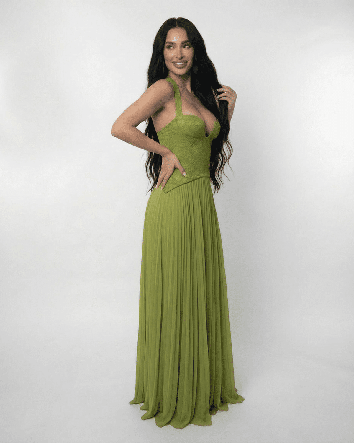 Women's Long Dress with Halter Neck – Lace-Up Corset Back & Pleated Skirt